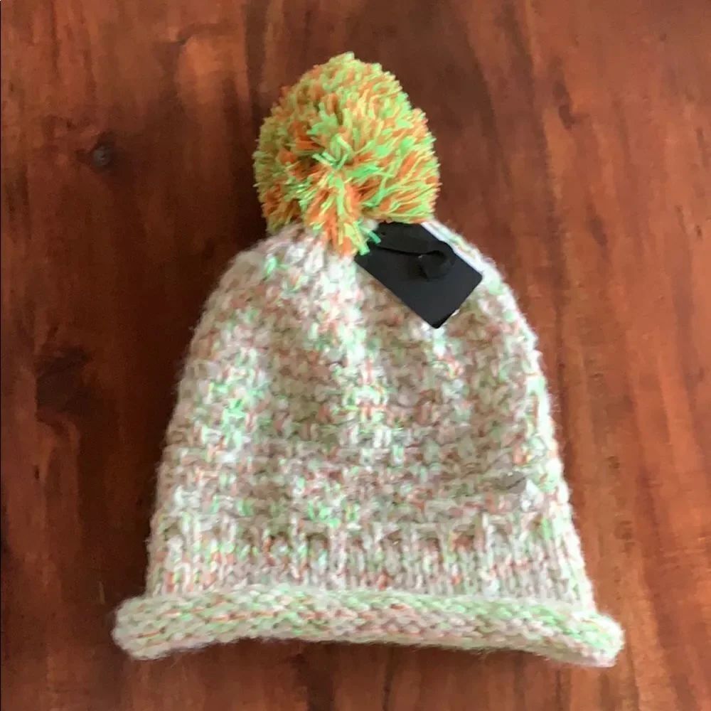 NWT Modena Pom Pom hat